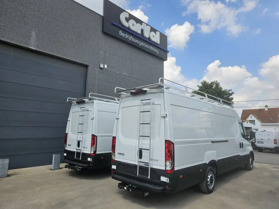 Garage / car dealer – 1